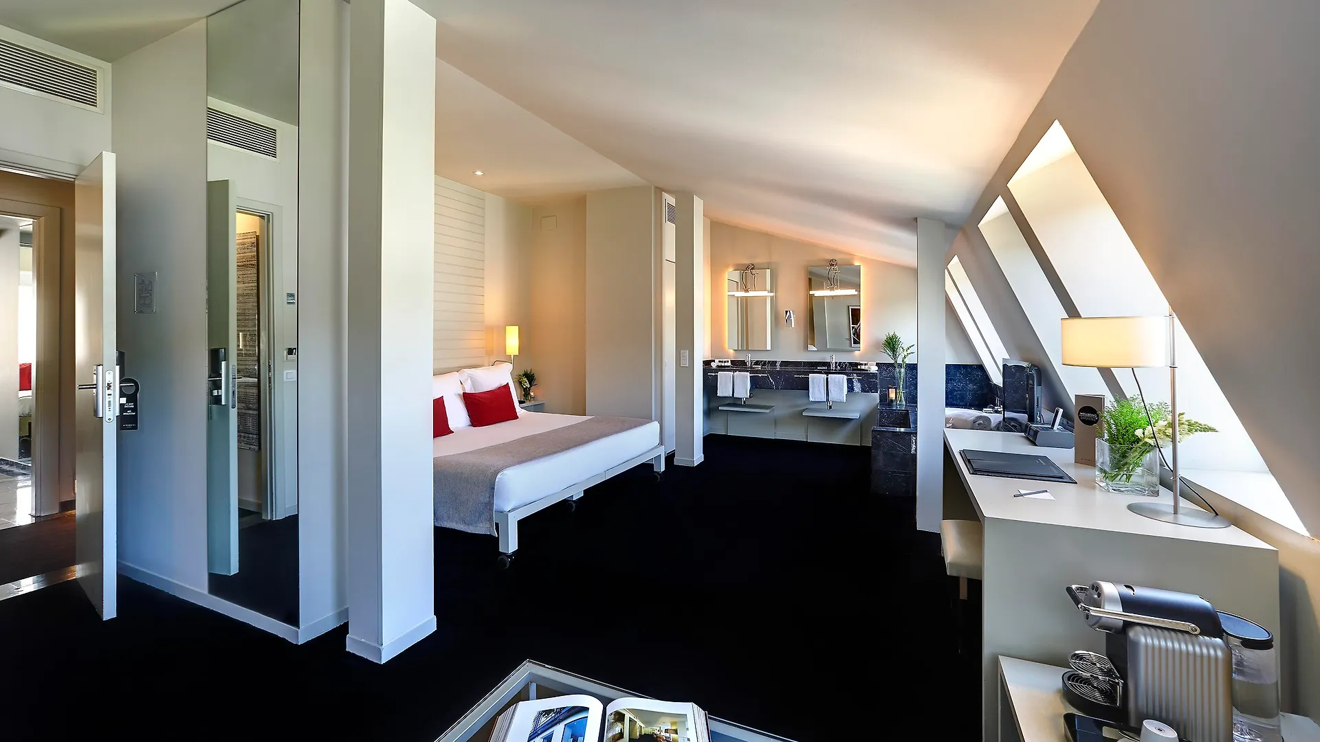 Hotel Miró Bilbao 4*,  España